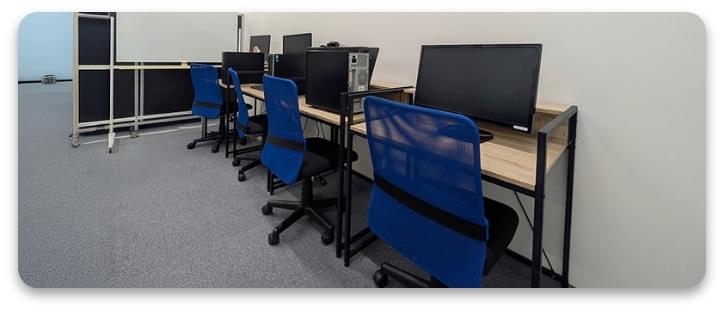 アドバンスクール福岡天神校教室紹介