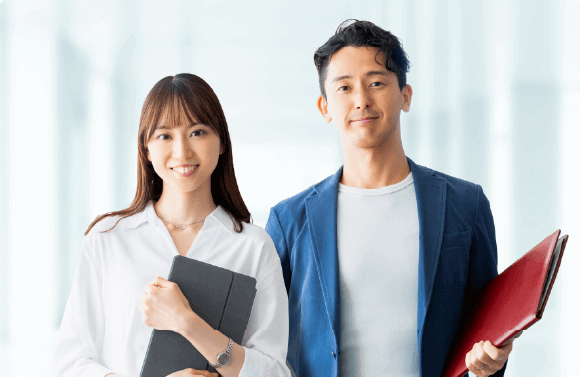 オンラインで楽しく学ぶ人々